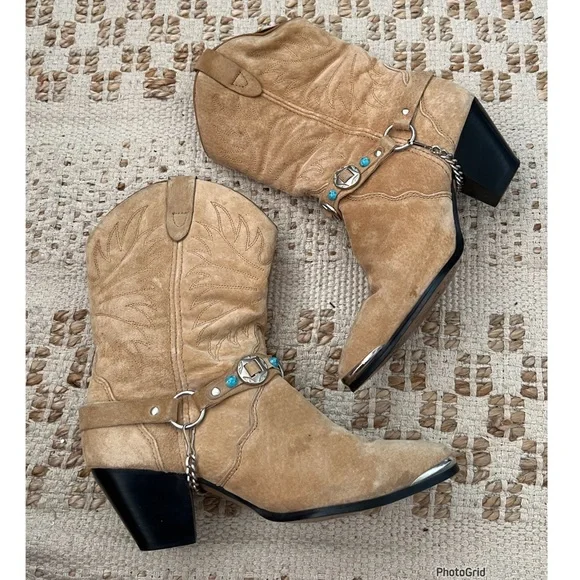 Dingo Tan Suede Western Tan Beaded Booties Size 7 Leather Upper - Picture 1 of 8